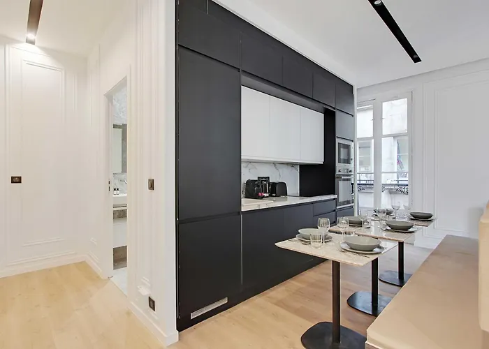 Luxury In The Heart Of Paris- 2br-6p - Bourse Appartamento *